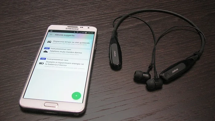 ปัญหามือถือ Android ขึ้นรูปหูฟัง แก้ไขด้วยการใช้หูฟังบลูทูธแทน